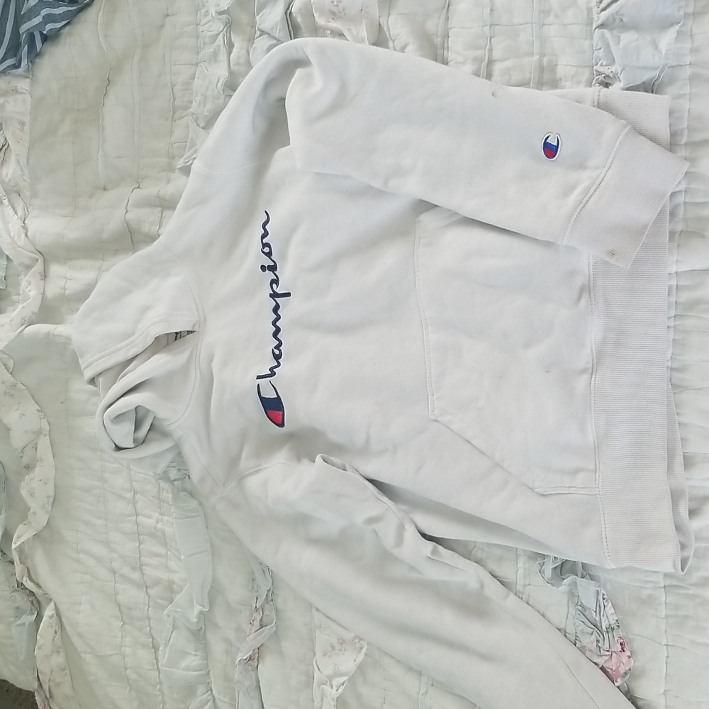 WHITE CHAMPION SWEATSHIRT